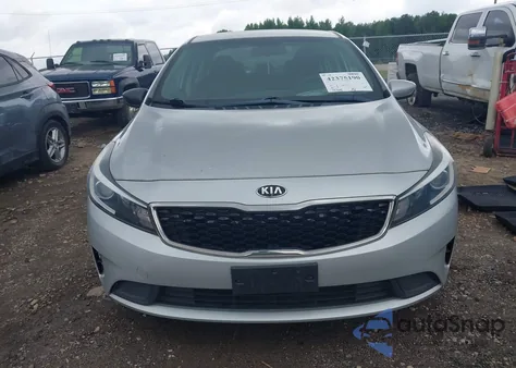 2018 Kia Forte Lx z USA, uszkodzony, nr VIN 3KPFK4A70JE193265